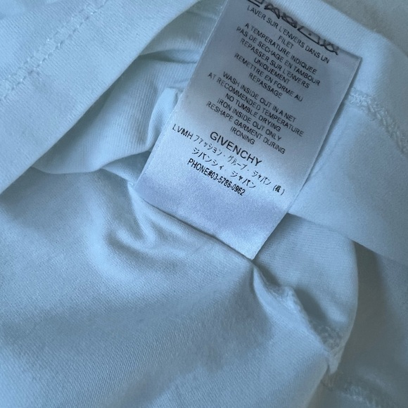 Authentic Givenchy T-Shirt - Picture 5 of 5